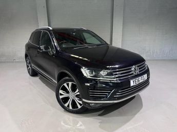 Volkswagen Touareg 3.0 V6 R-LINE TDI BLUEMOTION TECHNOLOGY 5d 259 BHP