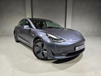 Tesla Model 3 LONG RANGE AWD 4d 302 BHP