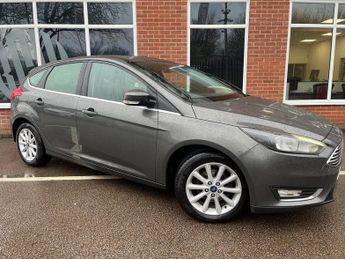 Ford Focus 1.0 TITANIUM 5d 100 BHP