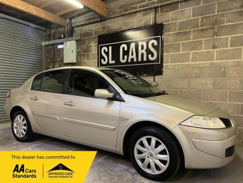 Renault Megane 1.6 VVT Dynamique 4dr