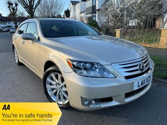 Lexus LS LS 5.0 600h V8 CVT 4WD Euro 5 (s/s) £325 ROAD TAX-HUGE SPEC